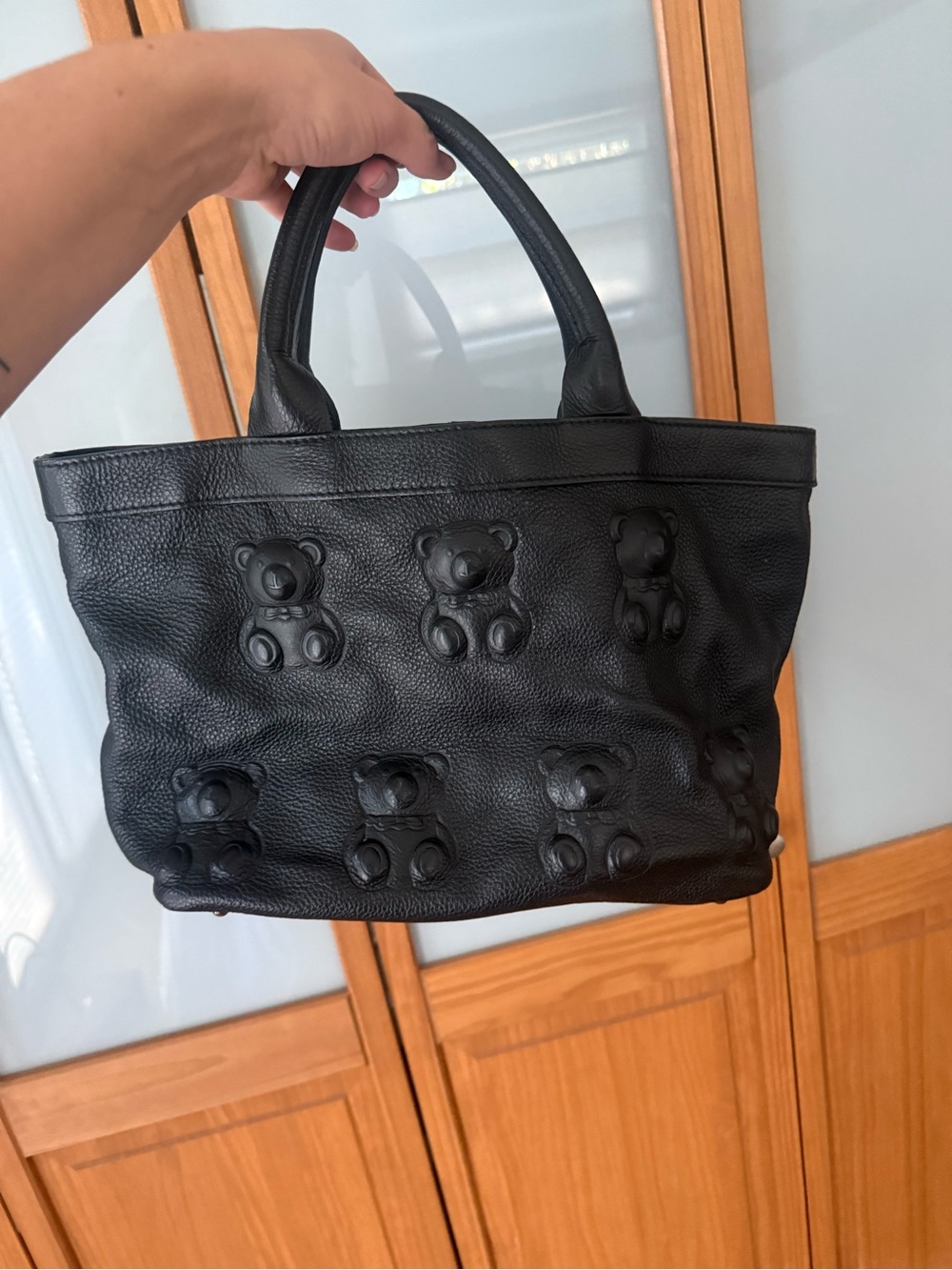 Rare Women’s Io Pelle Teddy Bear Leather Crossbody Bag